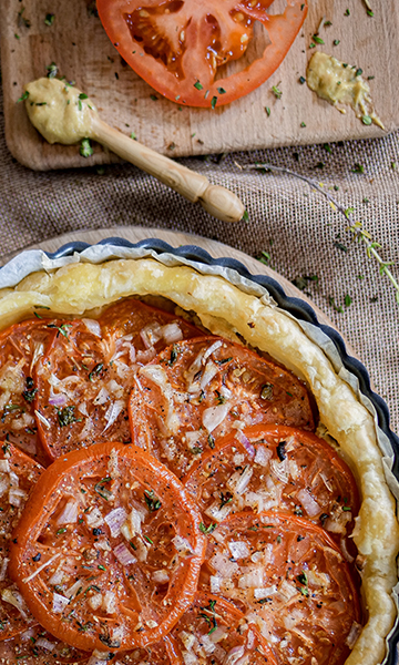 Tarte à La Tomate Et Moutarde Fines Herbes - Moutarde Clovis